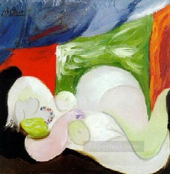  yin - Lying nude with necklace 1932 Pablo Picasso